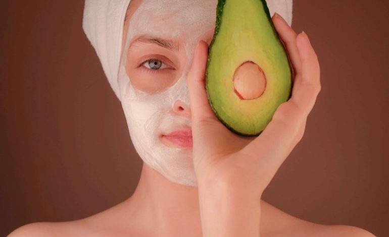 Achieving Natural Beauty Without Makeup – 10 Simple Tips