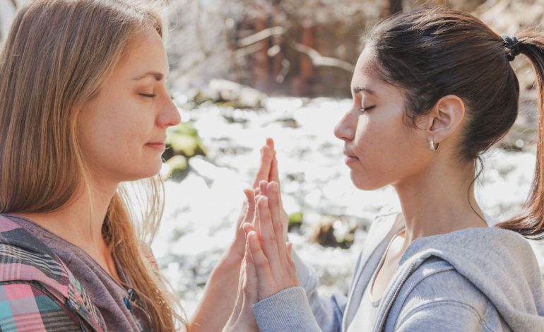 7 Clear Signs You Have A Spiritual Connection With Someone